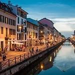 Peaceful Loft In The Heart Of Navigli Mailand